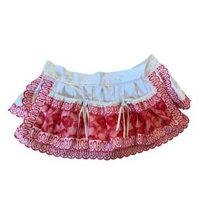 Somerset Lane red and white lace tie apron with pockets